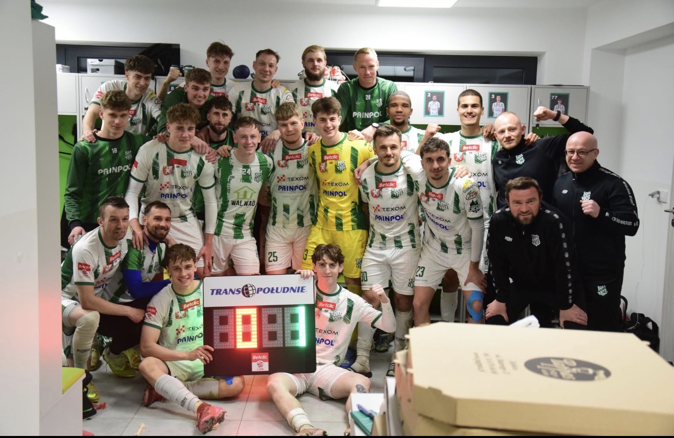 Dressing room photo with the squad after a win